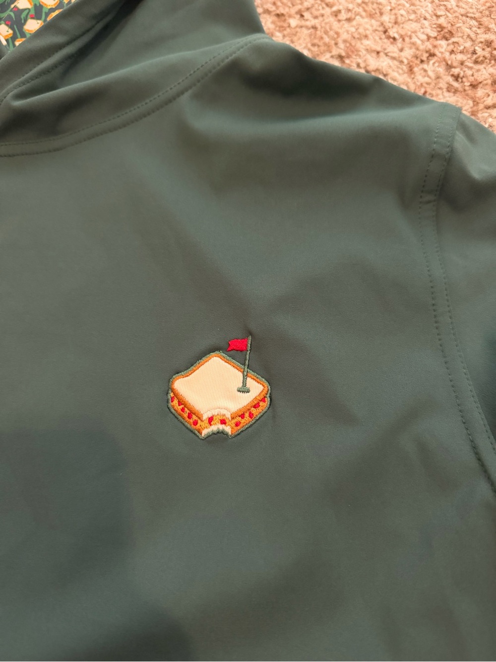 Pins & Aces Limited Edition Green Golf Hoodie Size Small Augusta Pimento Masters - Picture 2 of 8